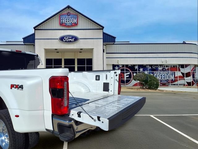 Used 2025 Ford F450 Lariat w/ Lariat Ultimate Package AWD/4WD image 26