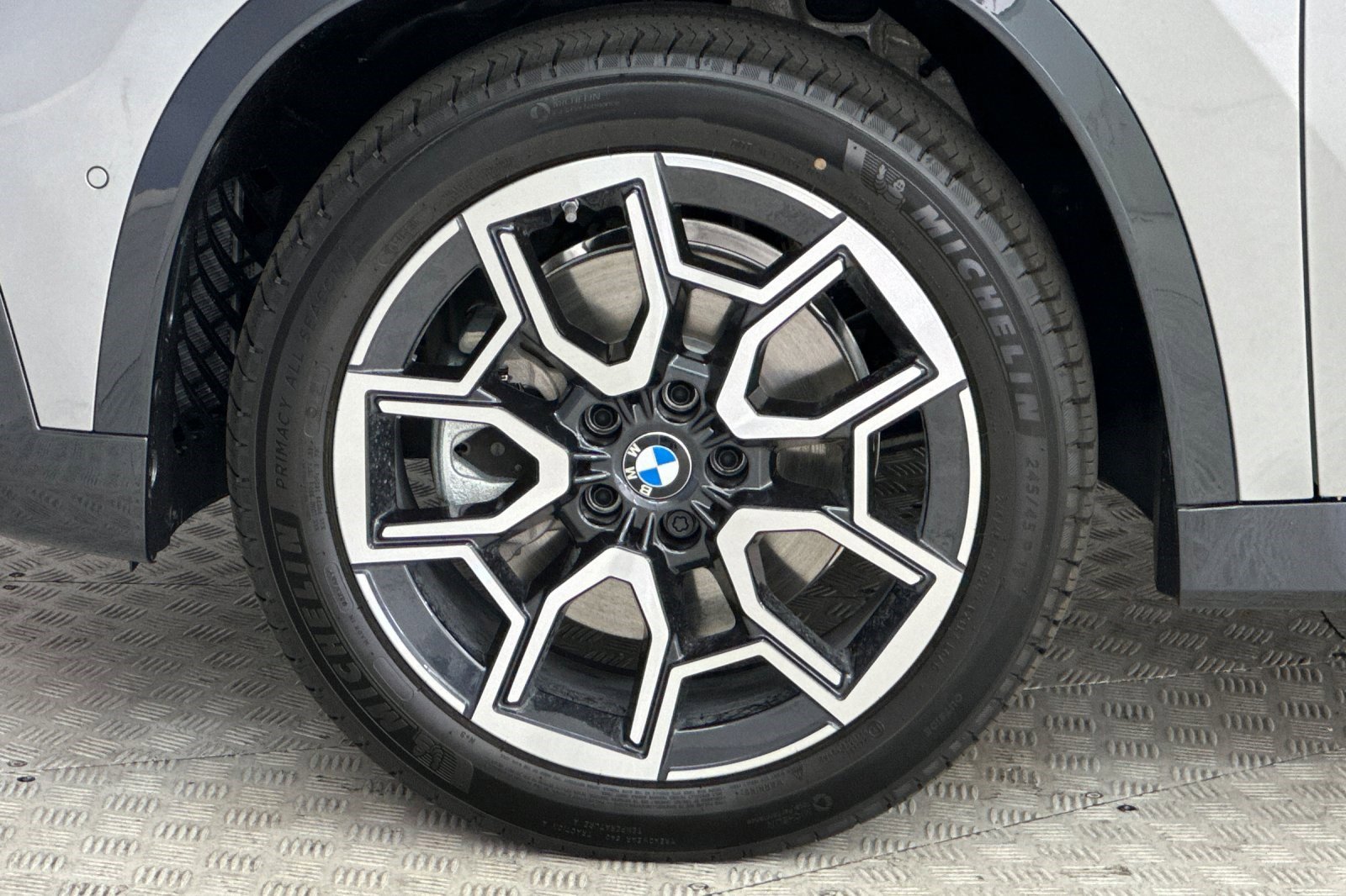 Used 2025 BMW X1 xDrive28i w/ Convenience Package image 12