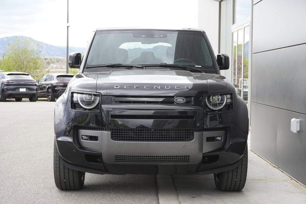 New 2026 Land Rover Defender 110 V8 AWD/4WD image 5