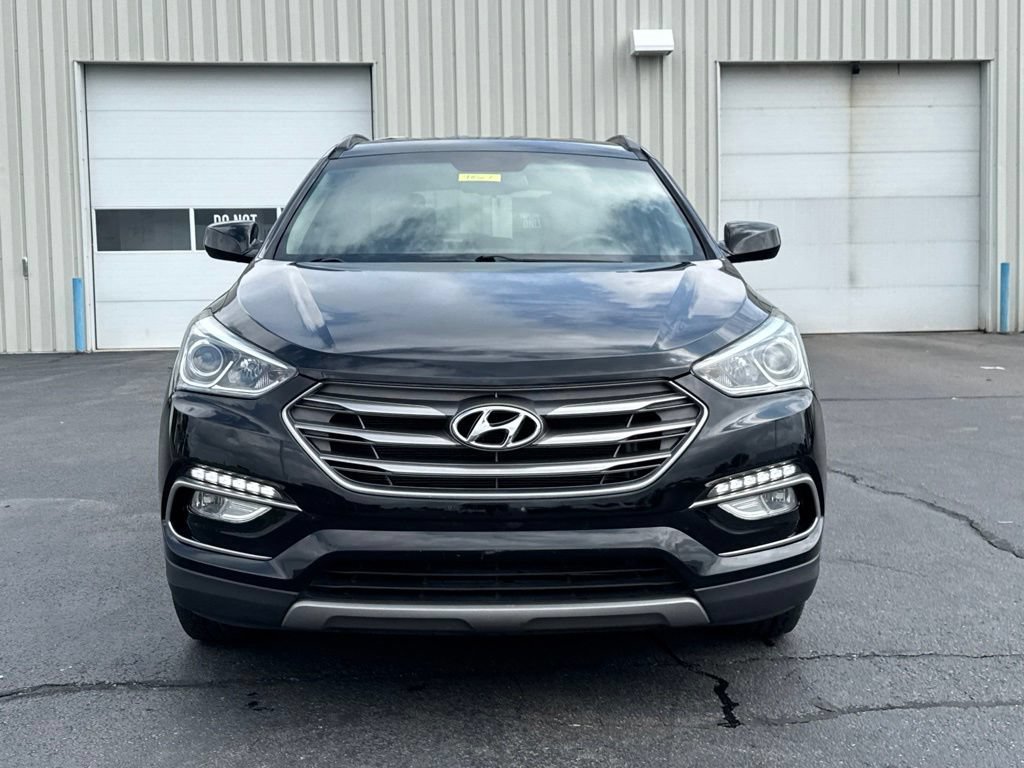 Used 2017 Hyundai Santa Fe Sport AWD/4WD image 2