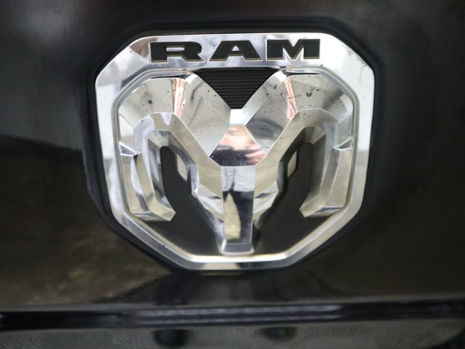 Used 2024 RAM 2500 Laramie image 11
