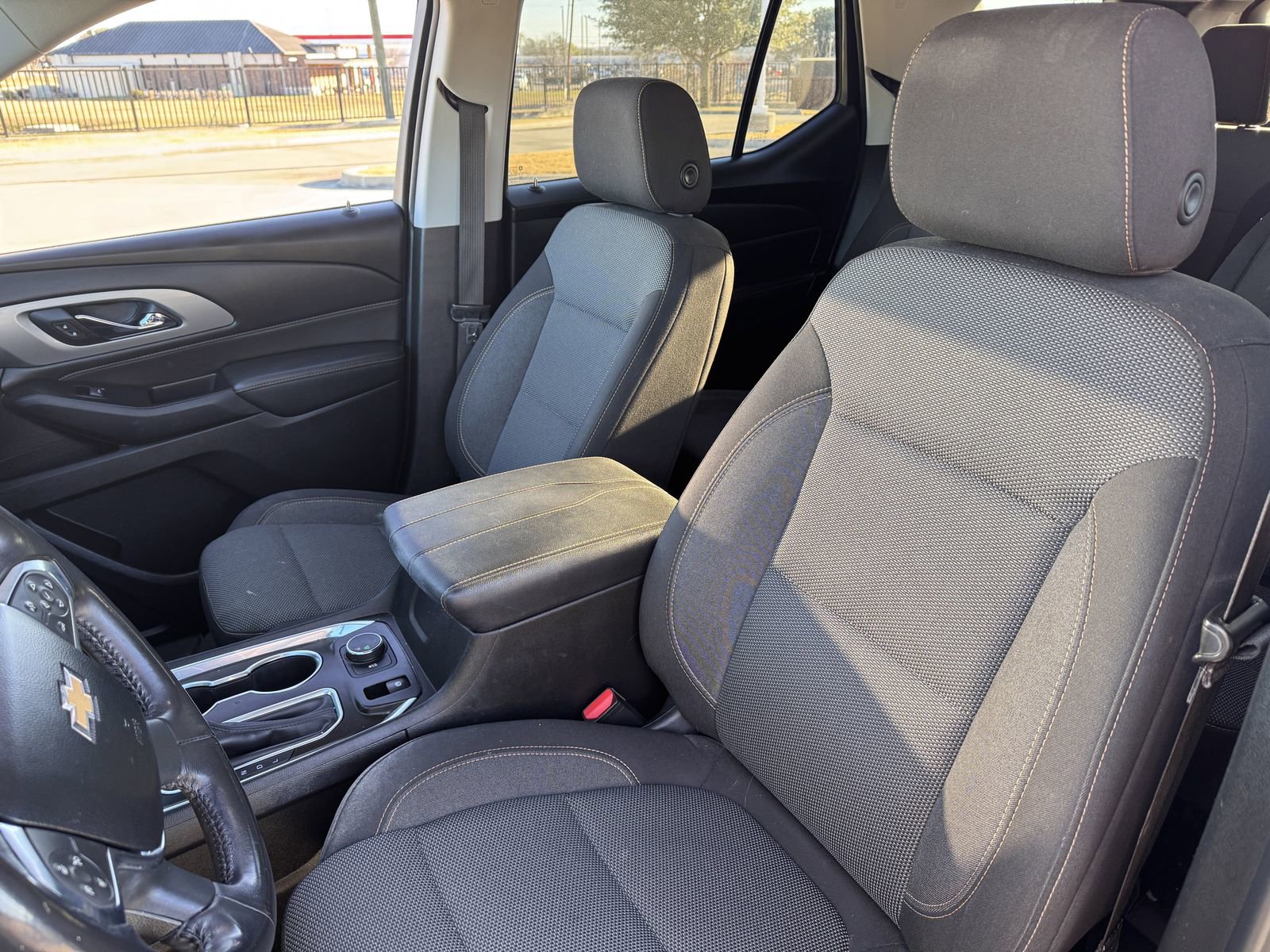 Used 2019 Chevrolet Traverse LT image 28