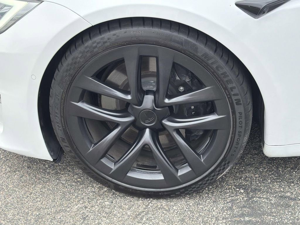Used 2022 Tesla Model S Plaid image 31
