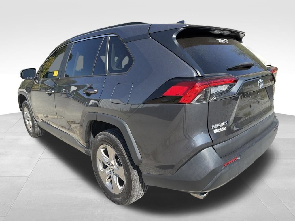 Used 2023 Toyota RAV4 XLE FWD image 13