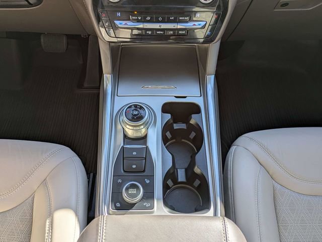 Certified 2021 Ford Explorer Platinum w/ Equipment Group 601A image 19