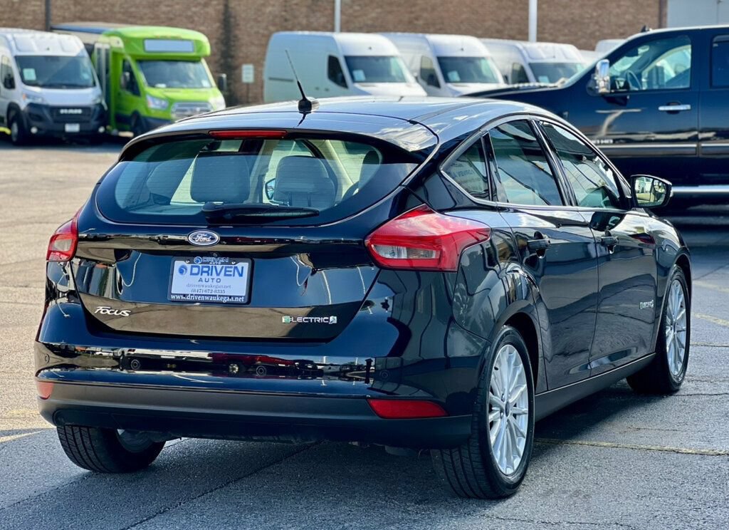 Used 2018 Ford Focus Electric Hatchback FWD image 5