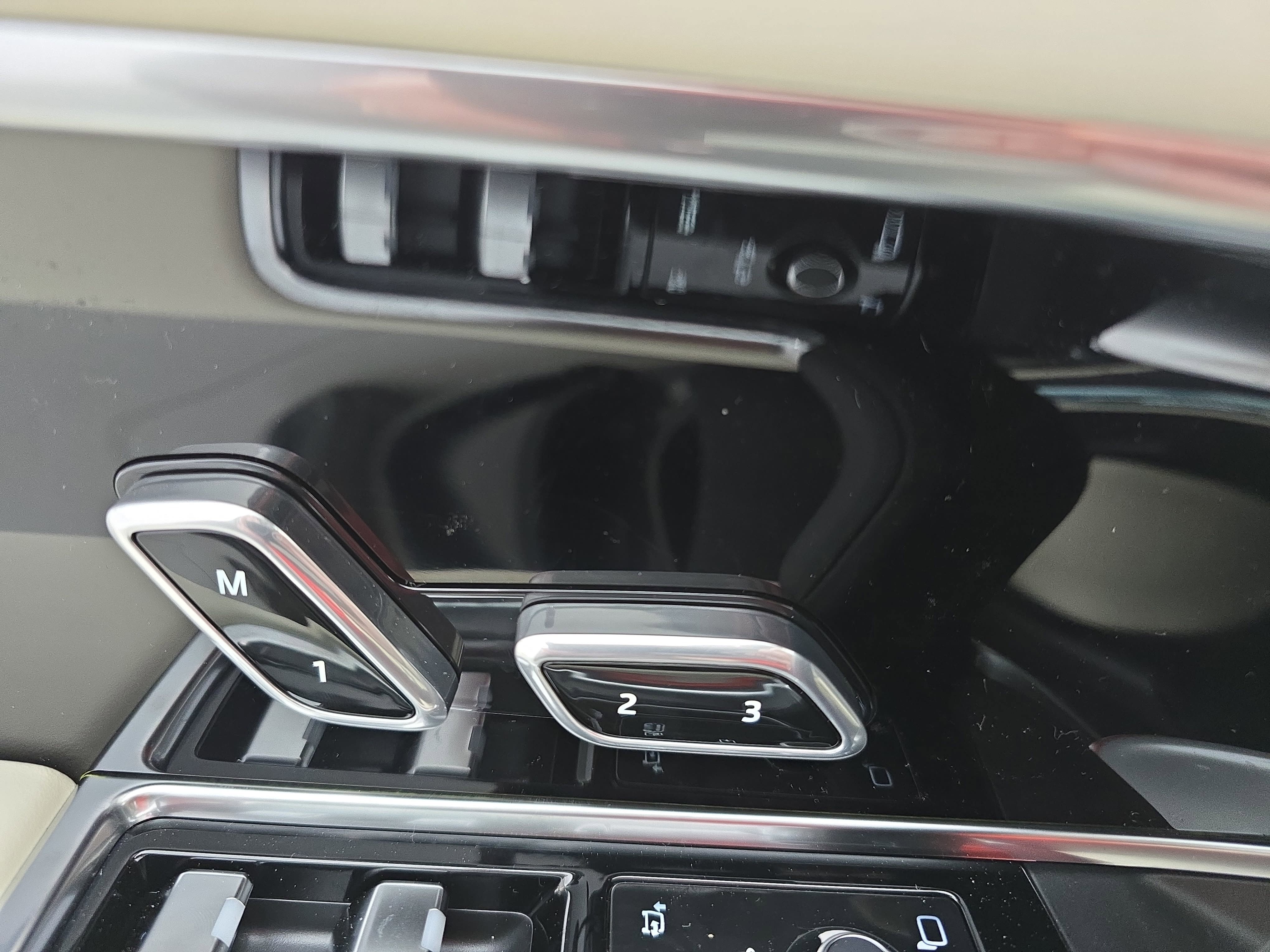 New 2026 Land Rover Range Rover SE AWD/4WD image 29