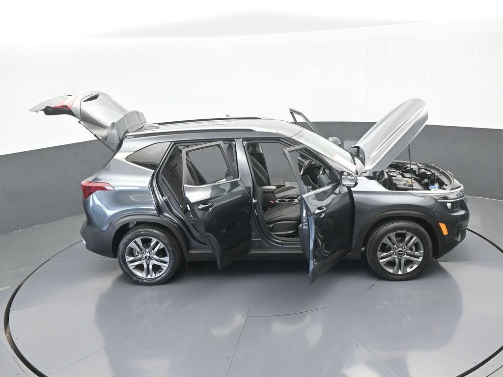 Used 2023 Kia Seltos S w/ Navigation Package image 69