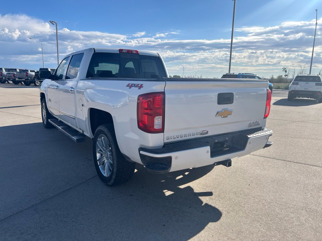 Used 2016 Chevrolet Silverado 1500 High Country w/ High Country Premium Package AWD/4WD image 3