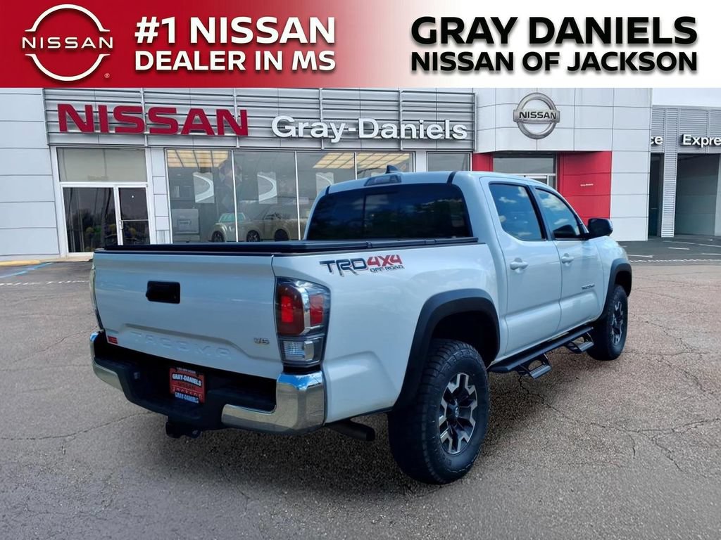 Used 2023 Toyota Tacoma TRD Off-Road AWD/4WD image 8