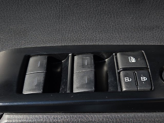 Used 2025 Toyota Camry XLE FWD image 19