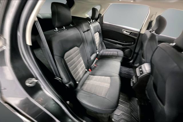 Used 2017 Ford Edge SEL image 22