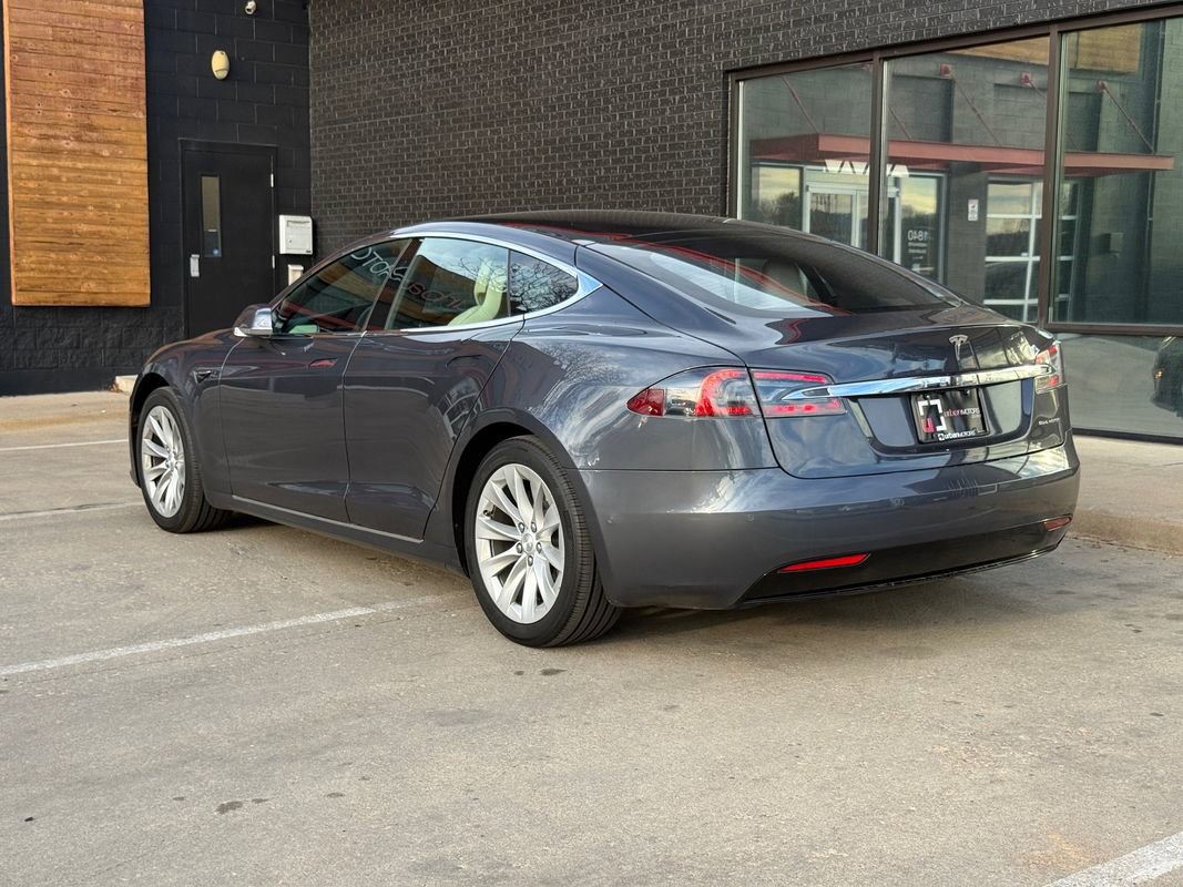 Used 2019 Tesla Model S Long Range image 16