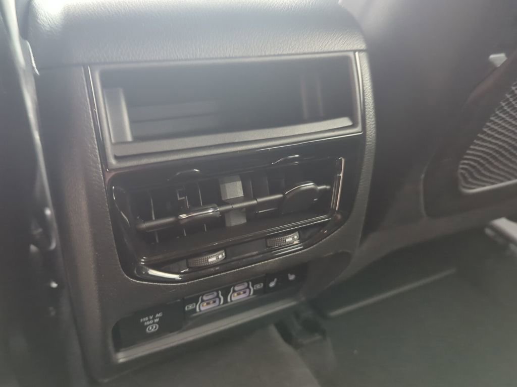 Used 2024 Jeep Grand Cherokee Limited image 26