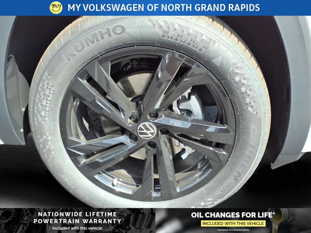 New 2026 Volkswagen Atlas Cross Sport SEL R-Line AWD/4WD image 21