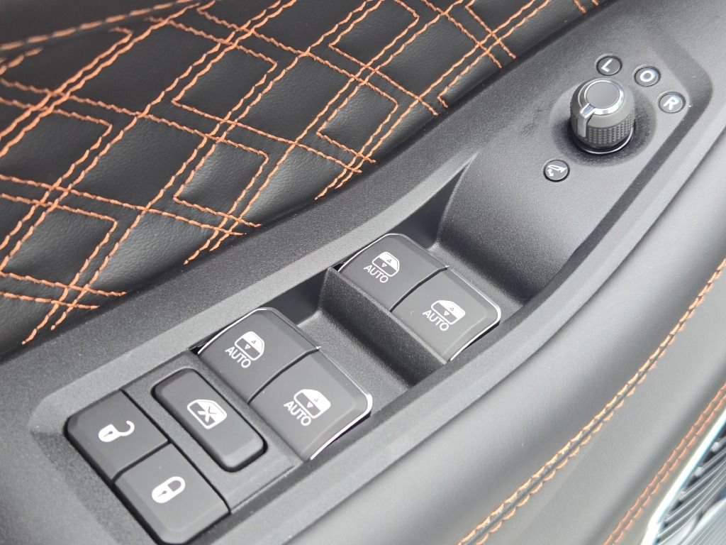 New 2027 Jeep Grand Cherokee Summit AWD/4WD image 36