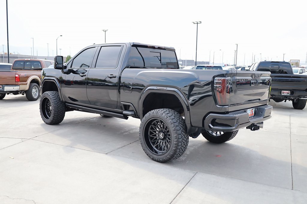 Used 2025 GMC Sierra 3500 AT4 w/ AT4 Premium Plus Package AWD/4WD image 4