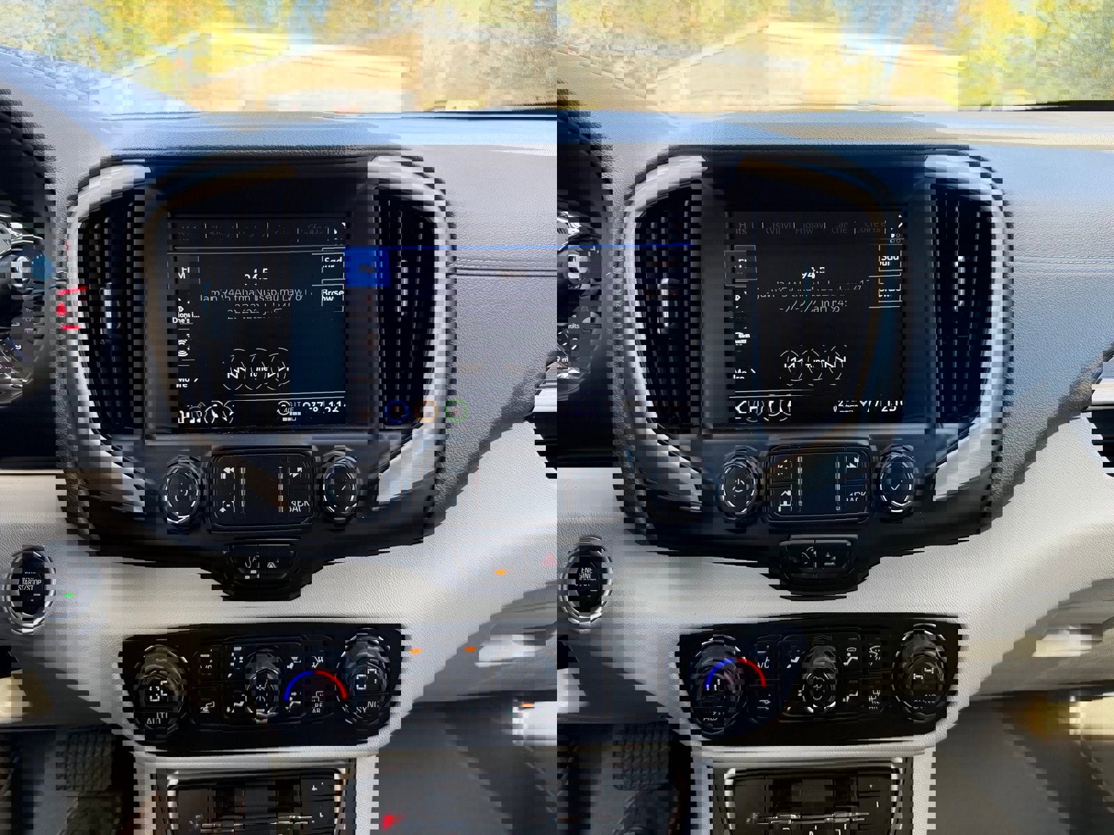 Used 2023 GMC Terrain Denali w/ Denali Premium Package image 17