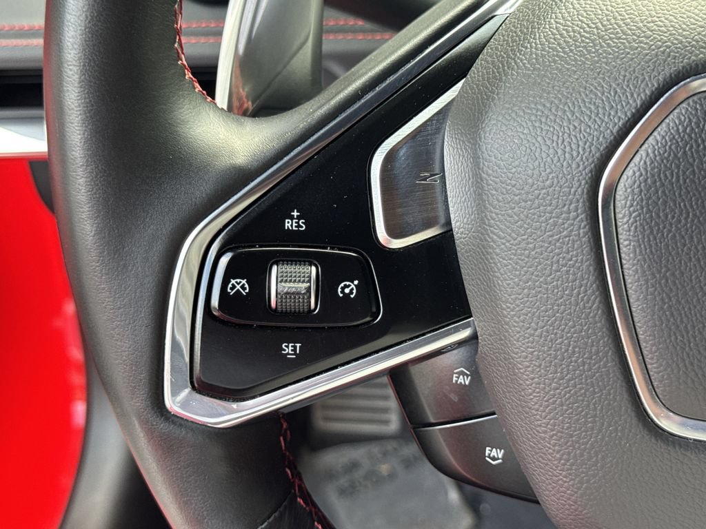 Used 2020 Chevrolet Corvette Stingray Preferred Cpe w/ 2LT Preferred Equipment Group RWD image 20