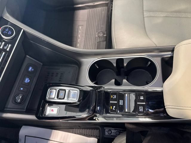 Used 2023 Hyundai Sonata Limited FWD image 25