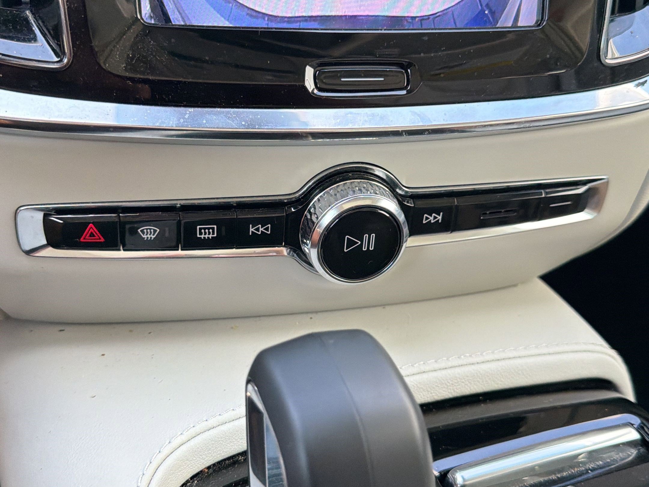 Used 2024 Volvo S60 T8 Plus w/ Climate Package image 17