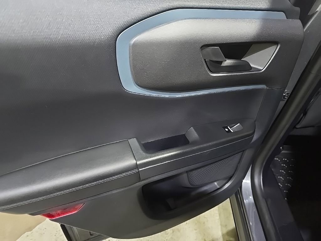 Used 2022 Ford Bronco Sport Badlands image 14