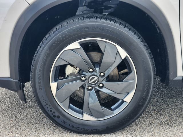 Used 2024 Nissan Rogue SV FWD image 7