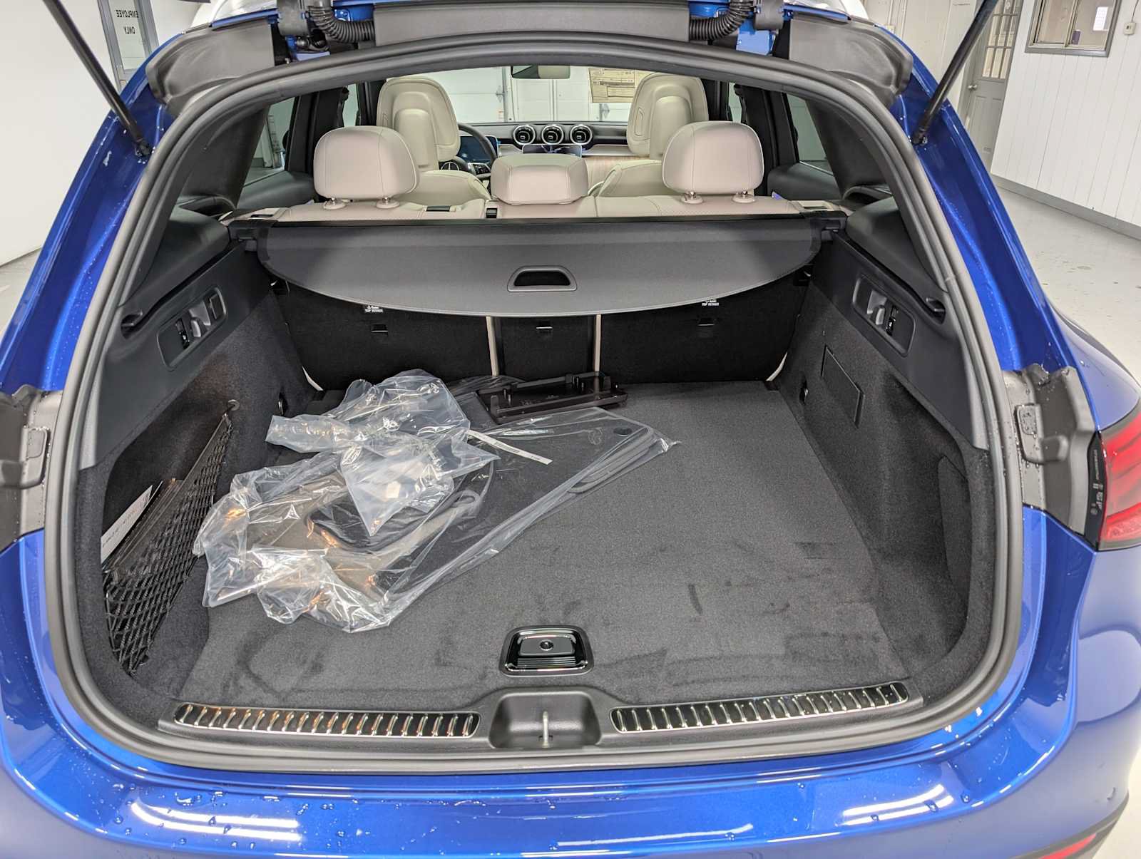 New 2026 Mercedes-Benz GLC 300 4MATIC image 7