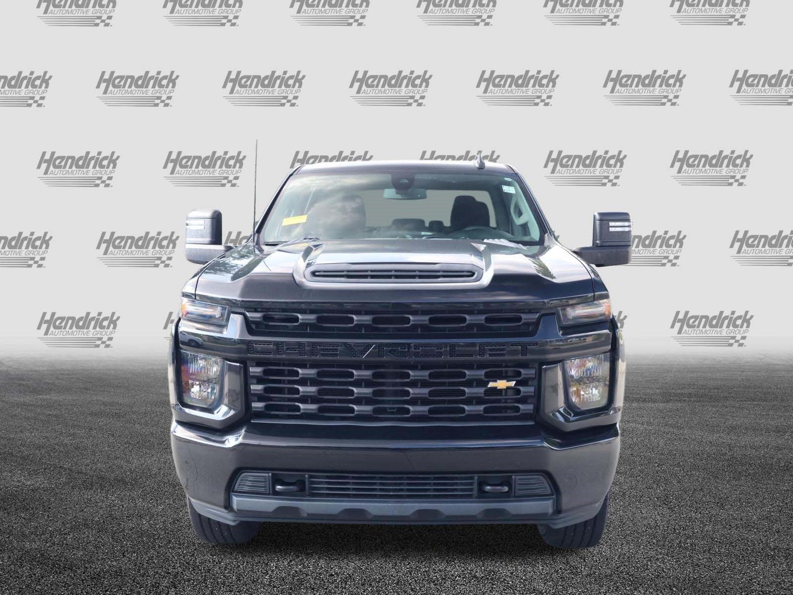 Used 2022 Chevrolet Silverado 2500 Custom w/ Custom Value Package AWD/4WD image 3