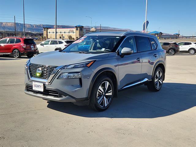 Used 2021 Nissan Rogue SL w/ Premium Package image 2