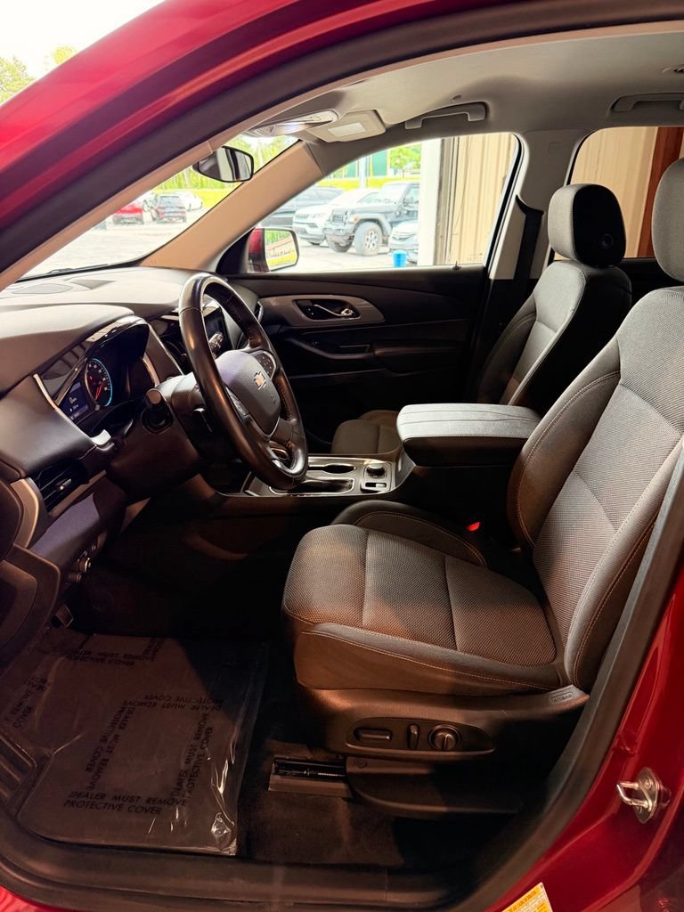 Used 2021 Chevrolet Traverse LT AWD/4WD image 18