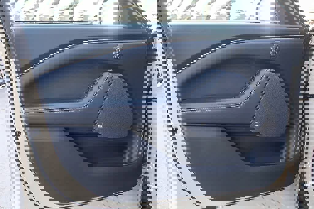 New 2025 Ford Mustang Mach-E Premium image 22