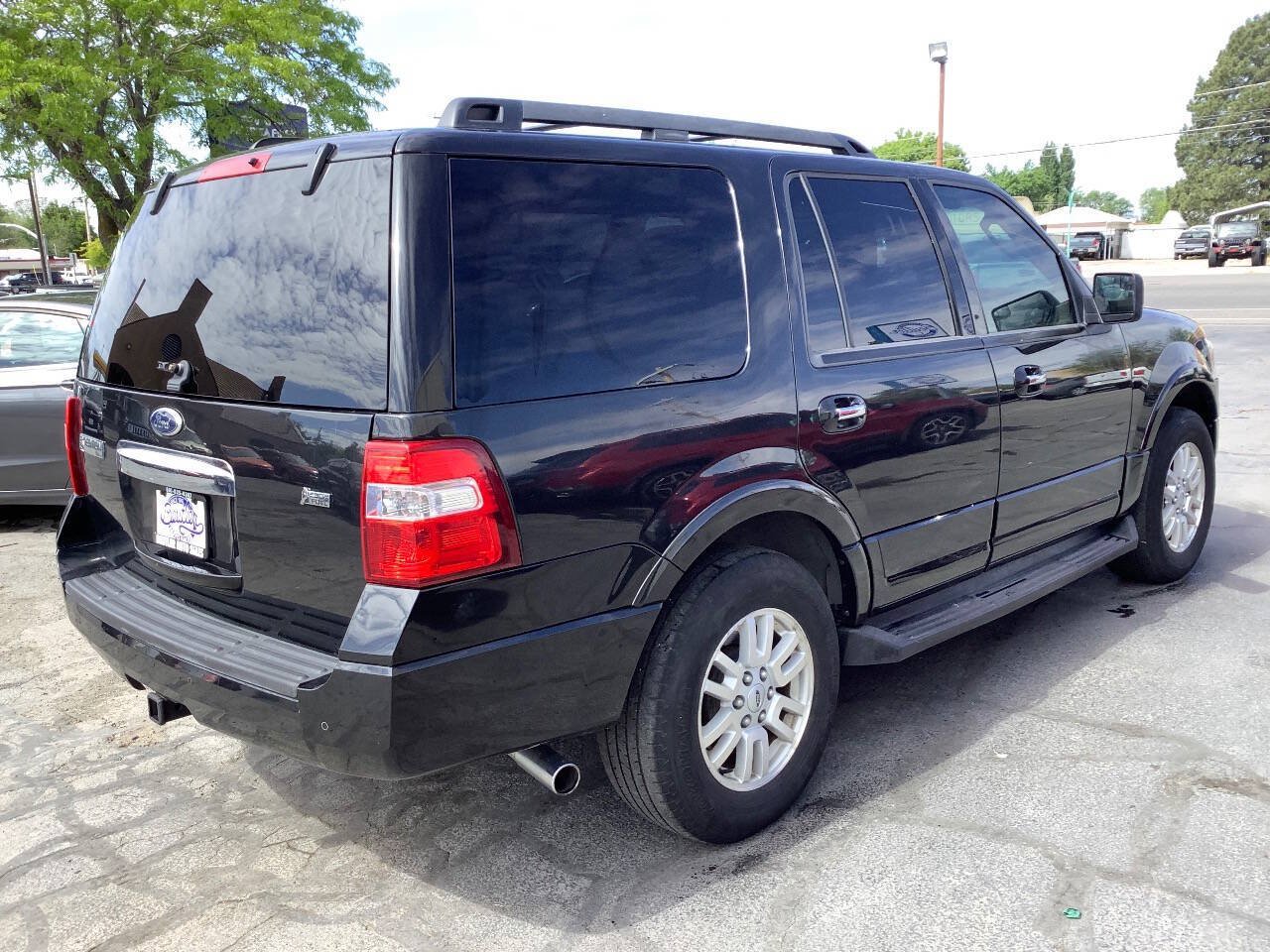 Used 2013 Ford Expedition XLT w/ HD Trailer Tow Pkg AWD/4WD image 15