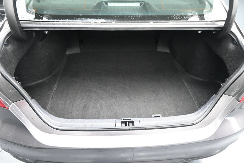Used 2024 Toyota Camry LE FWD image 22