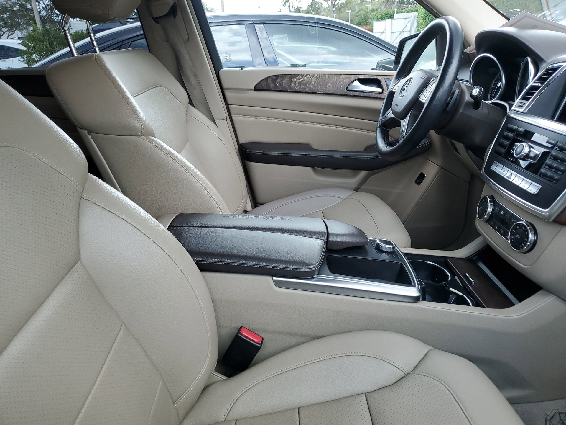 Used 2015 Mercedes-Benz ML 350 4MATIC image 7