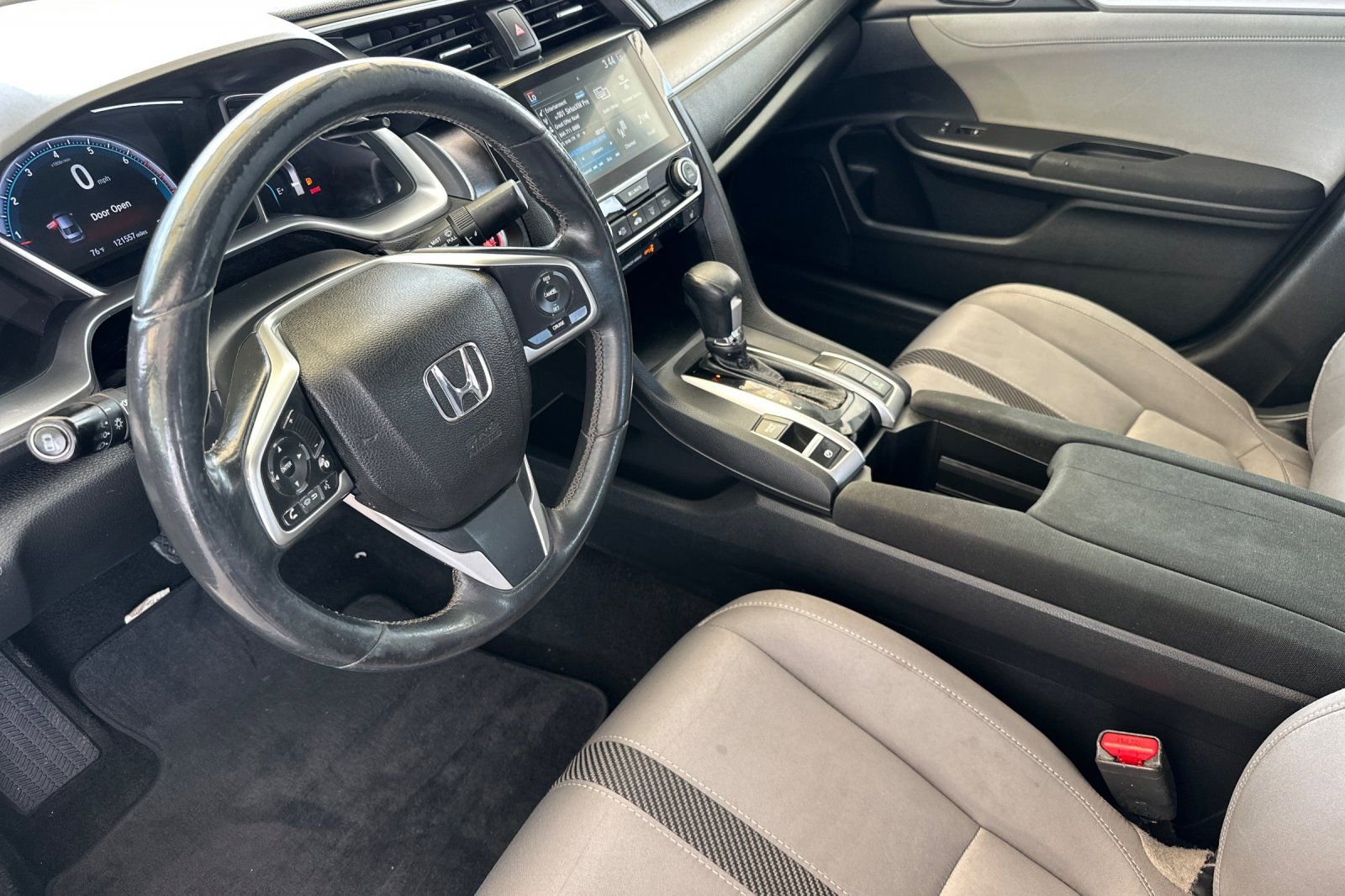 Used 2018 Honda Civic EX-T image 10
