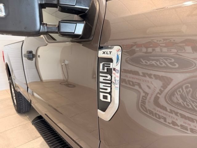 Used 2020 Ford F250 XLT w/ XLT Value Package AWD/4WD image 5