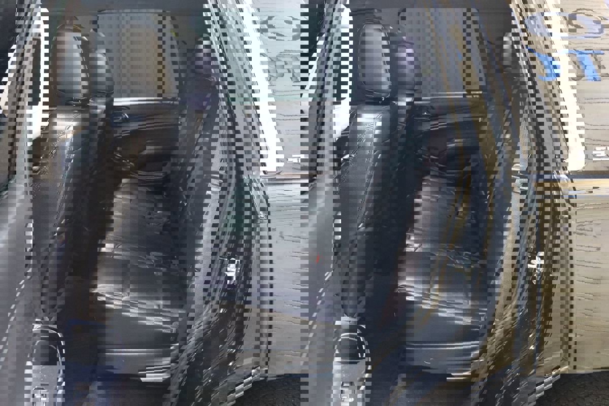 Used 2015 GMC Yukon SLT w/ HD Trailering Package image 60