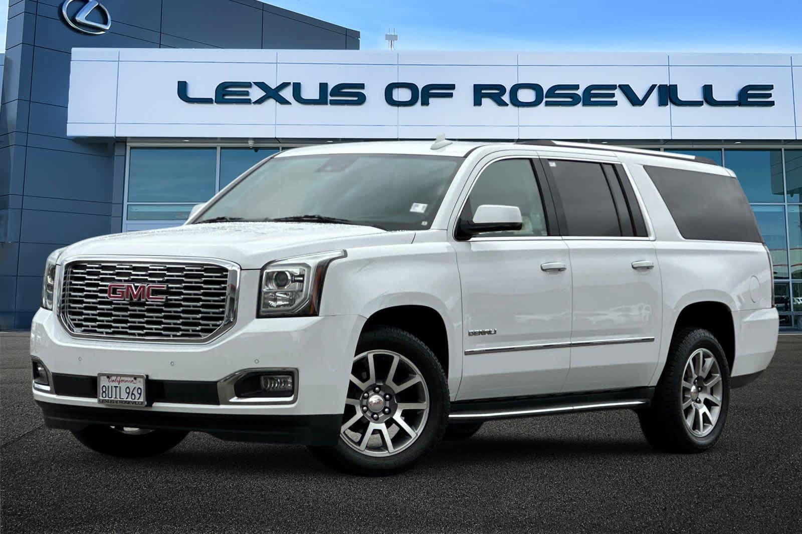Used 2020 GMC Yukon XL Denali RWD image 1