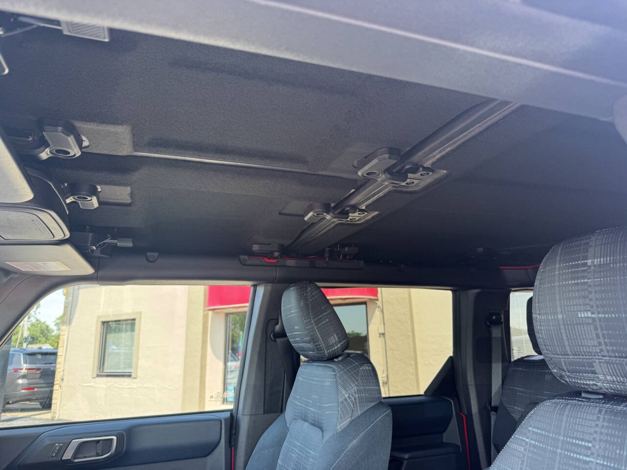 Used 2023 Ford Bronco Heritage Edition AWD/4WD image 19