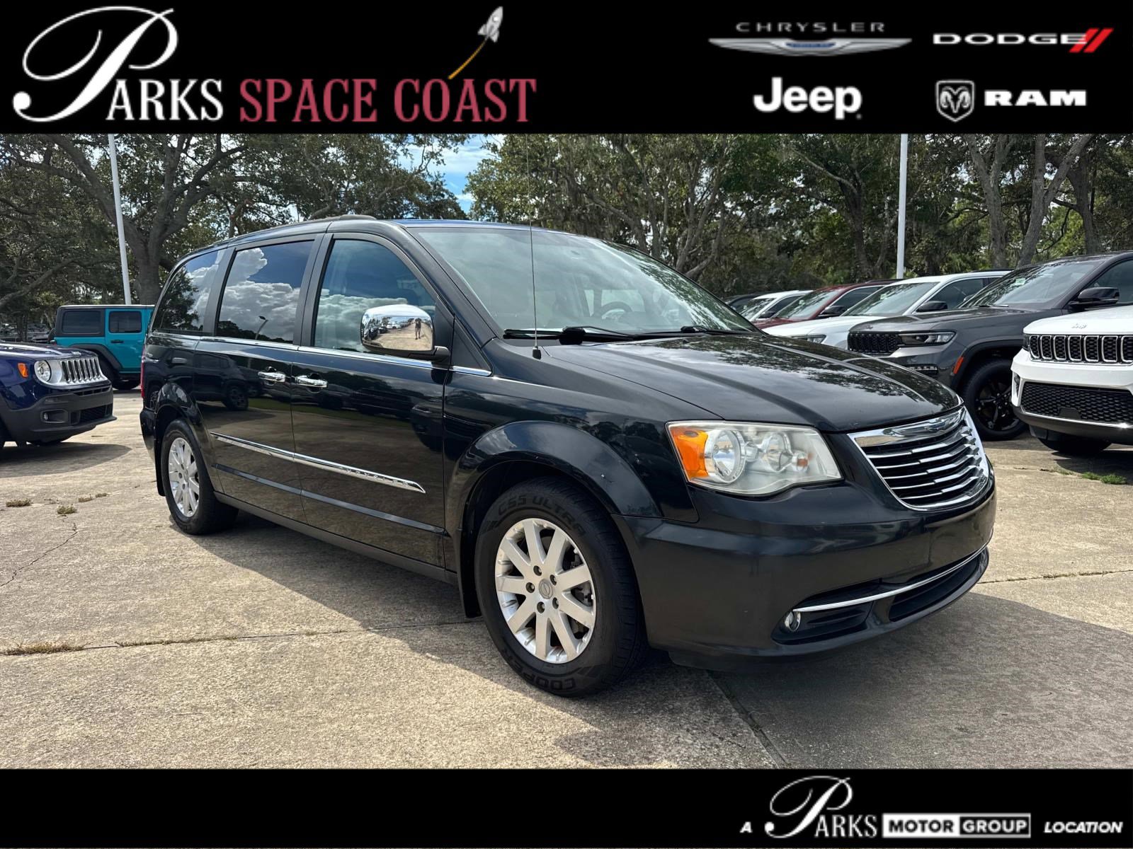 Used 2012 Chrysler Town & Country Touring-L w/ Driver Convenience Group