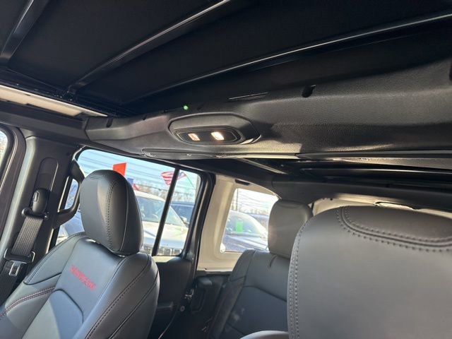 Used 2026 Jeep Wrangler Unlimited Rubicon AWD/4WD image 17