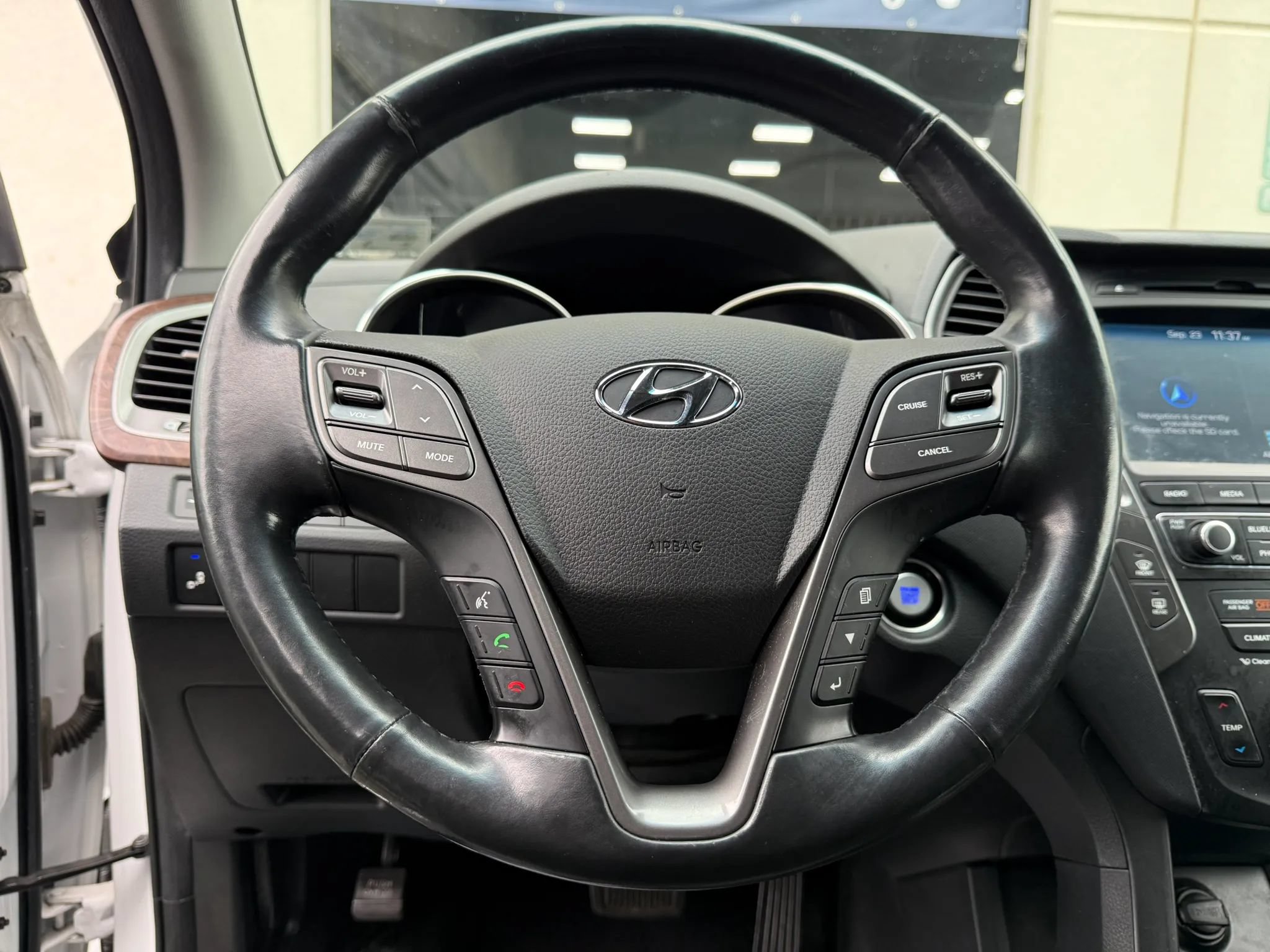 Used 2018 Hyundai Santa Fe Sport FWD image 32