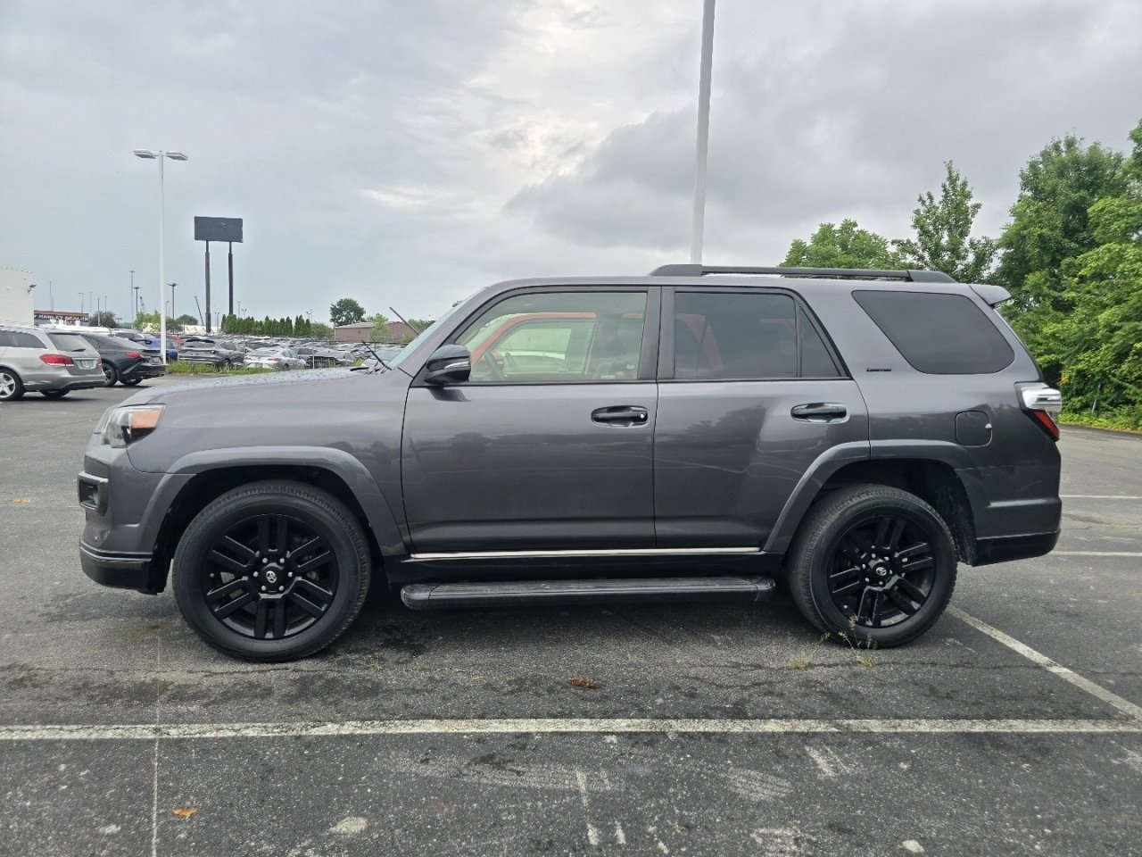 Used 2020 Toyota 4Runner Nightshade AWD/4WD image 4