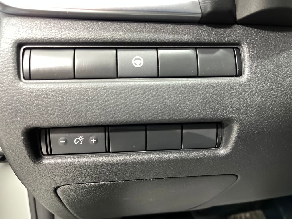 Used 2021 Nissan Rogue SV AWD/4WD image 31