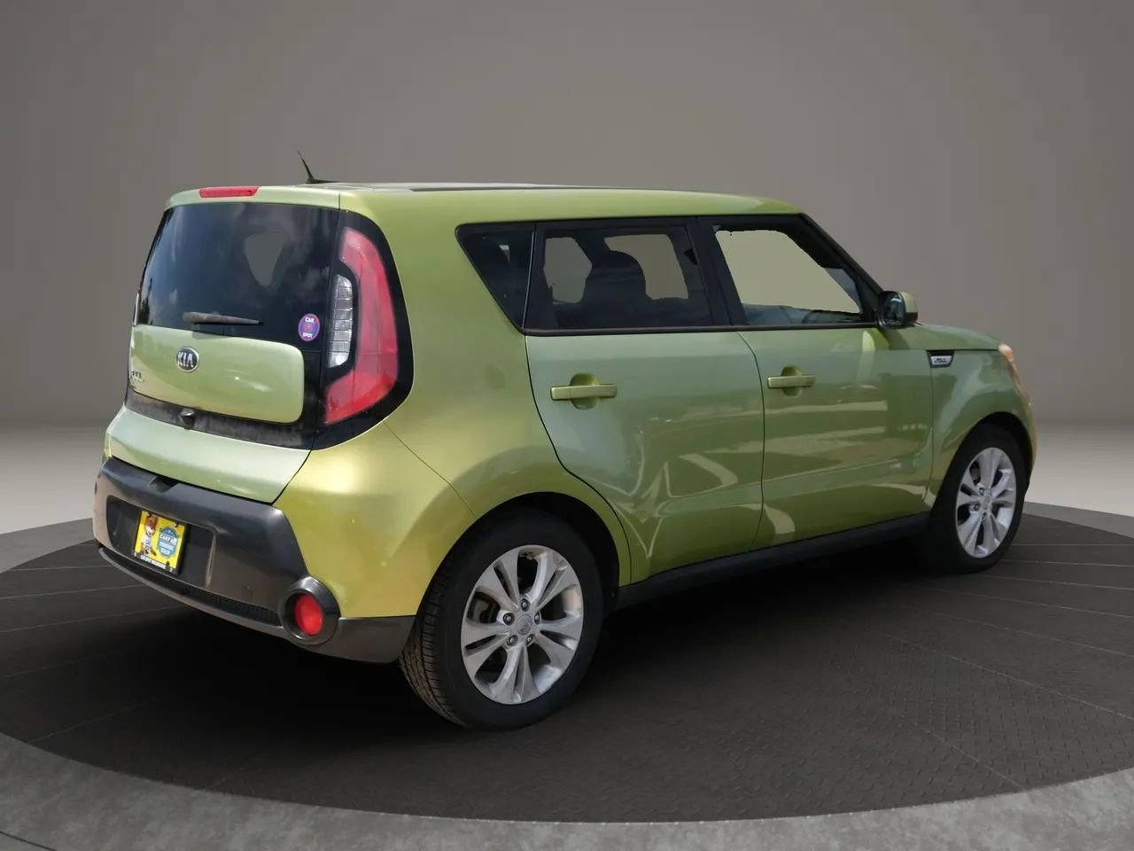 Used 2016 Kia Soul + image 6