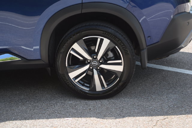 Used 2023 Nissan Rogue SL w/ SL Premium Package AWD/4WD image 28