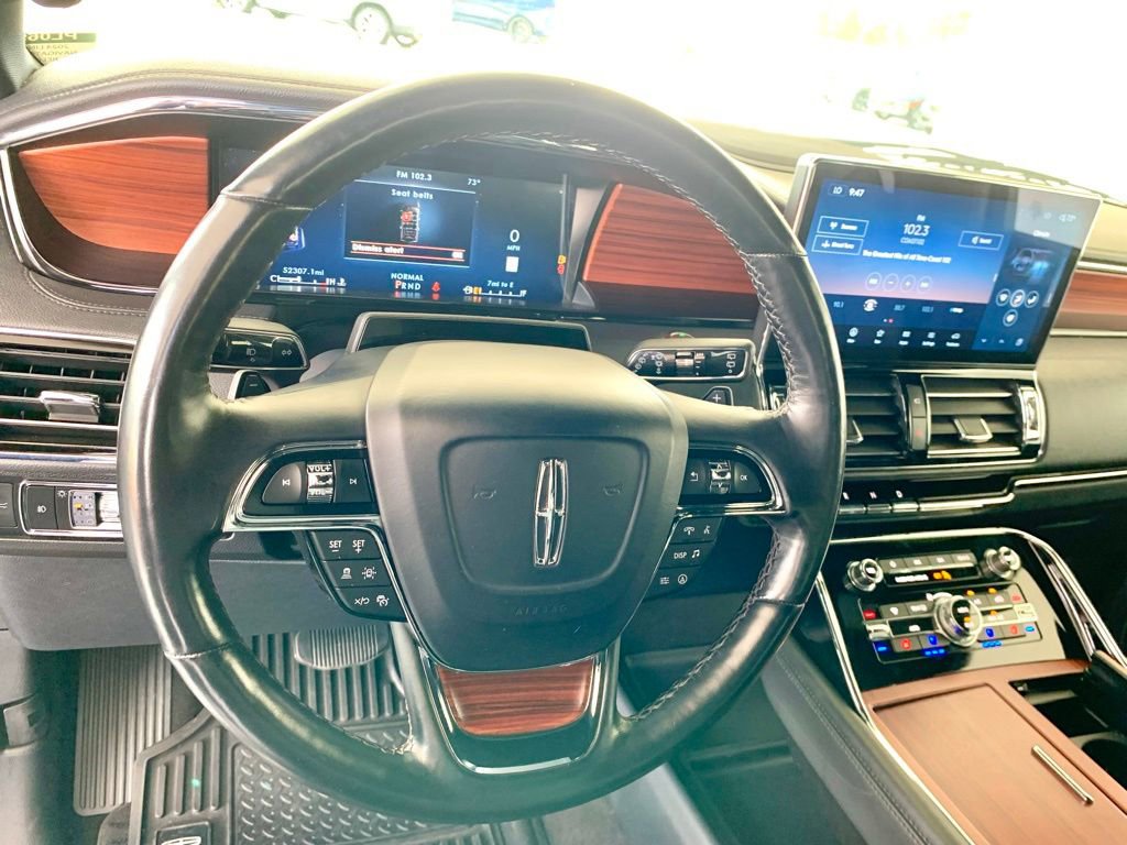 Used 2024 Lincoln Navigator L 4WD image 37