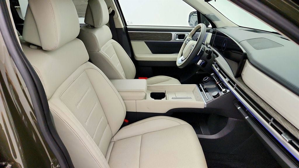 Used 2024 Hyundai Santa Fe Calligraphy AWD/4WD image 26