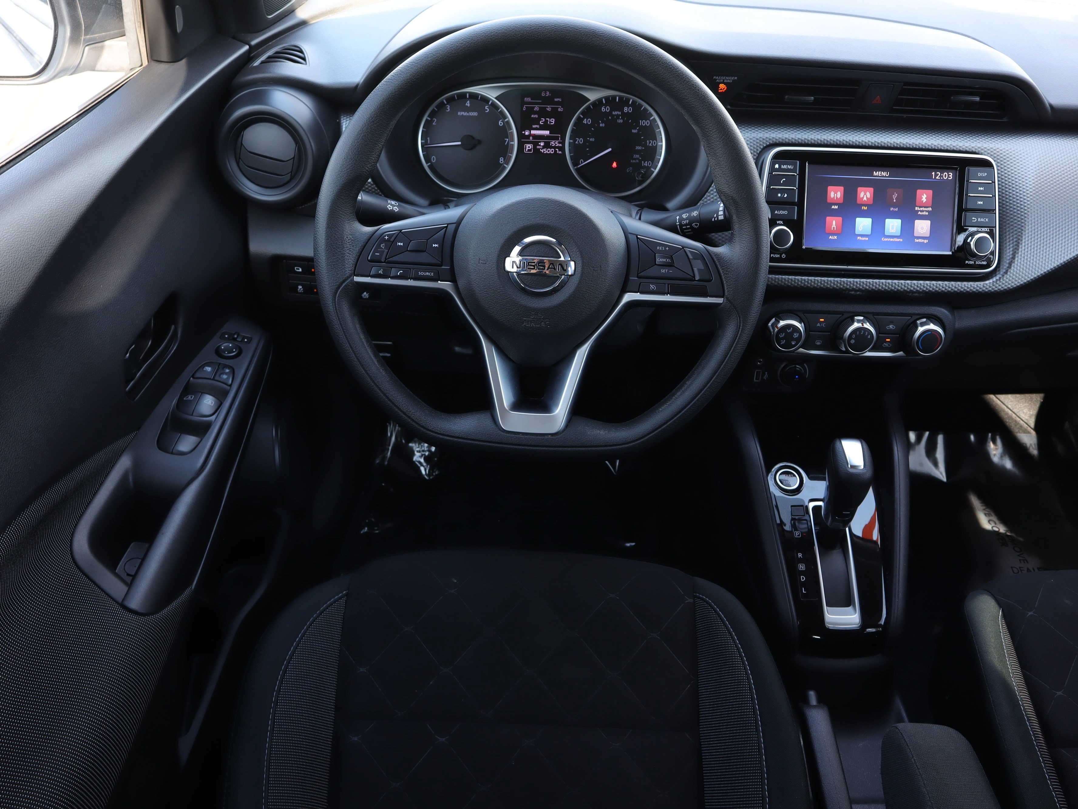 Used 2020 Nissan Kicks S image 26